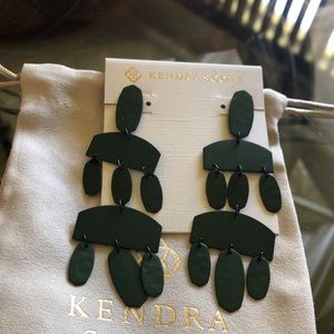 Kendra Scott earrings NWOT